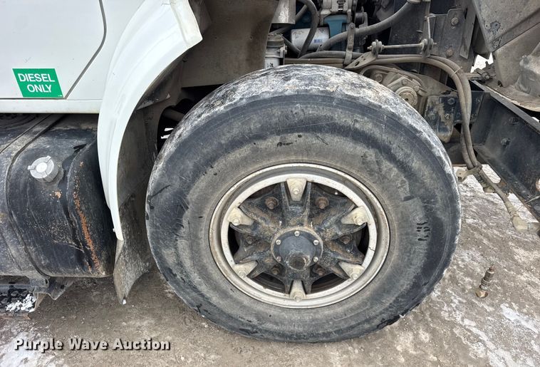 image for item ER0407 1999 International 4900 sewer jetter truck