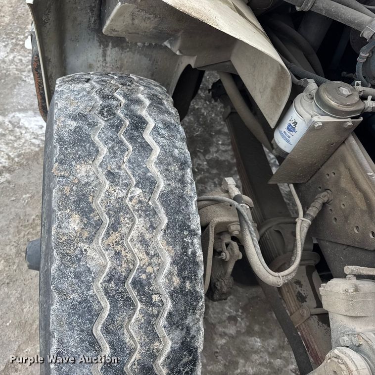 image for item ER0407 1999 International 4900 sewer jetter truck