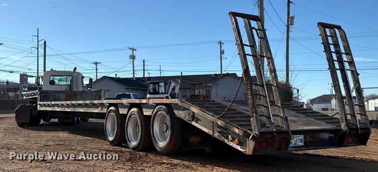 image for item ES5824 2000 Nuttall 350SD drop deck equipment trailer