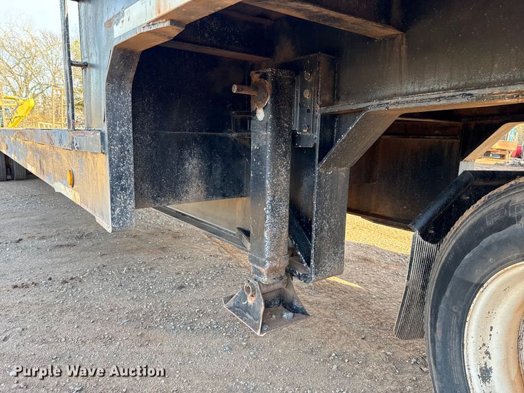 image for item ES5824 2000 Nuttall 350SD drop deck equipment trailer