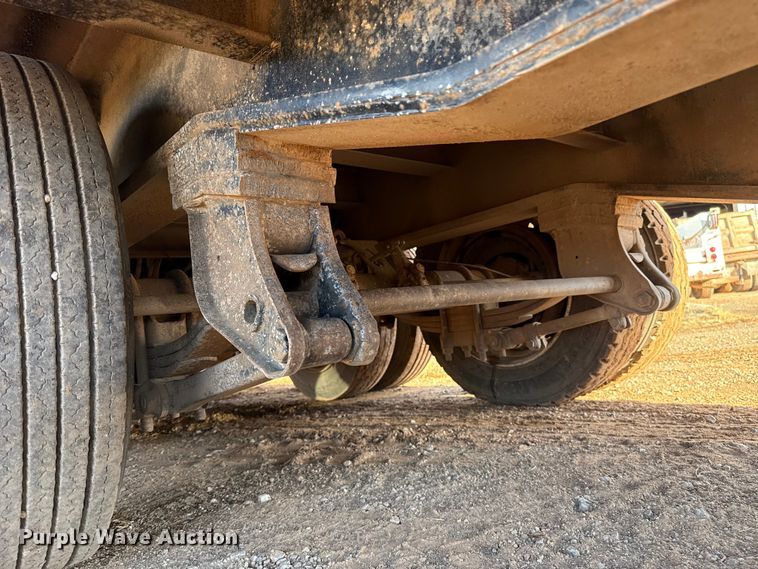 image for item ES5824 2000 Nuttall 350SD drop deck equipment trailer