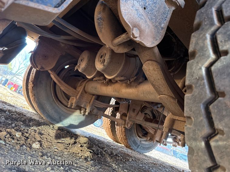 image for item ES5824 2000 Nuttall 350SD drop deck equipment trailer