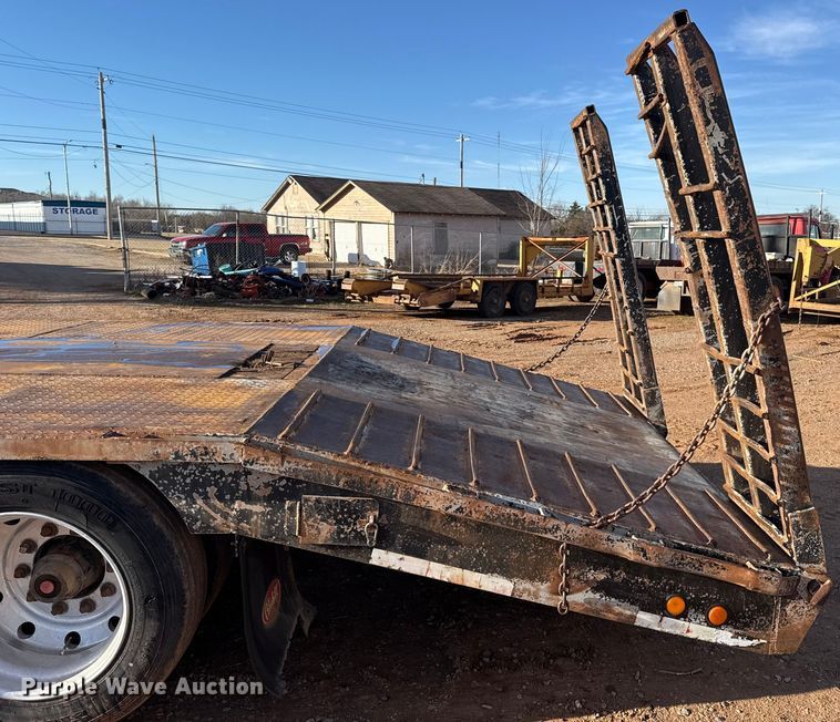 image for item ES5824 2000 Nuttall 350SD drop deck equipment trailer