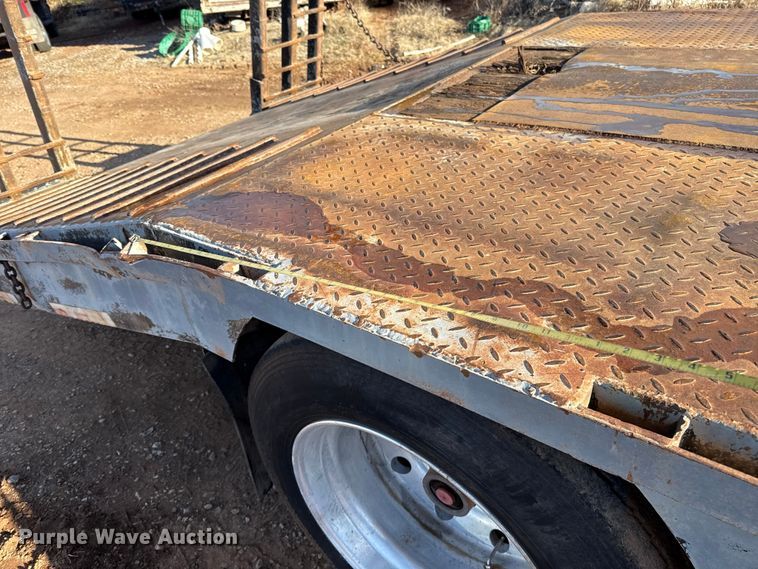 image for item ES5824 2000 Nuttall 350SD drop deck equipment trailer