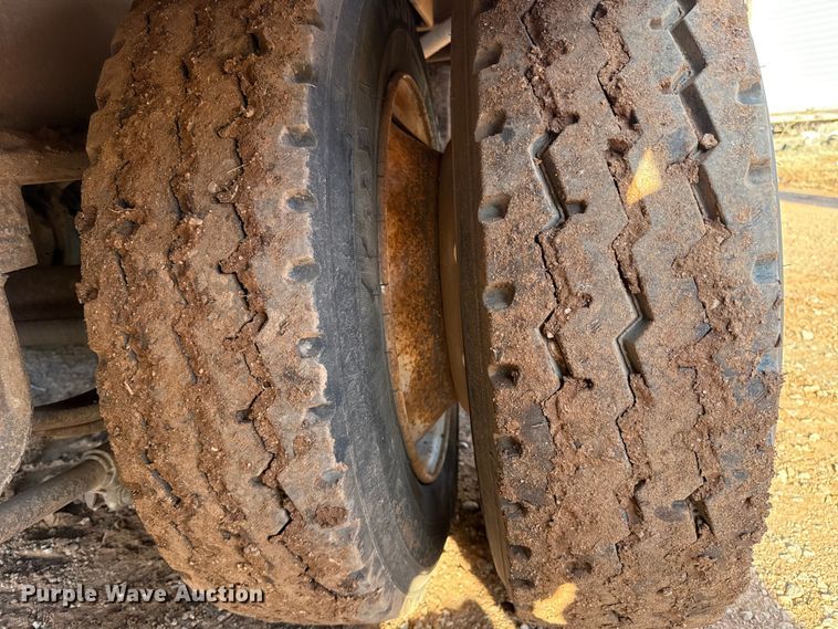 image for item ES5824 2000 Nuttall 350SD drop deck equipment trailer