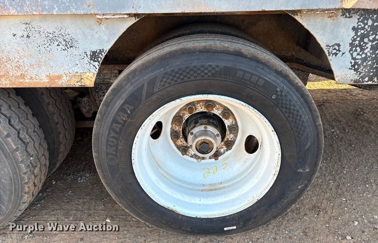 image for item ES5824 2000 Nuttall 350SD drop deck equipment trailer