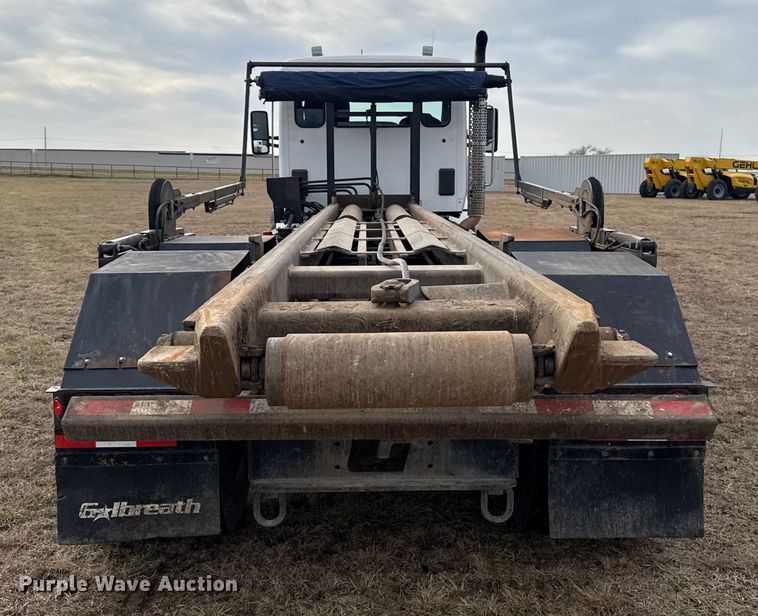 image for item ES5831 2020 Kenworth T880 roll-off container truck