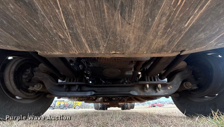 image for item ES5831 2020 Kenworth T880 roll-off container truck