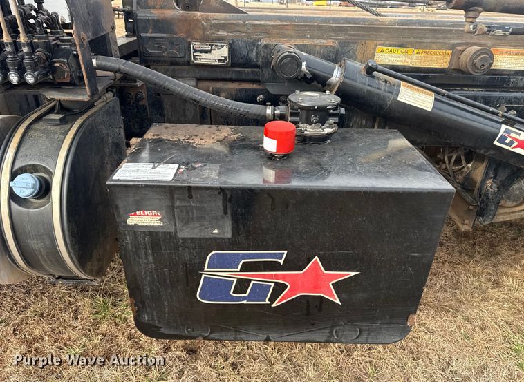 image for item ES5831 2020 Kenworth T880 roll-off container truck