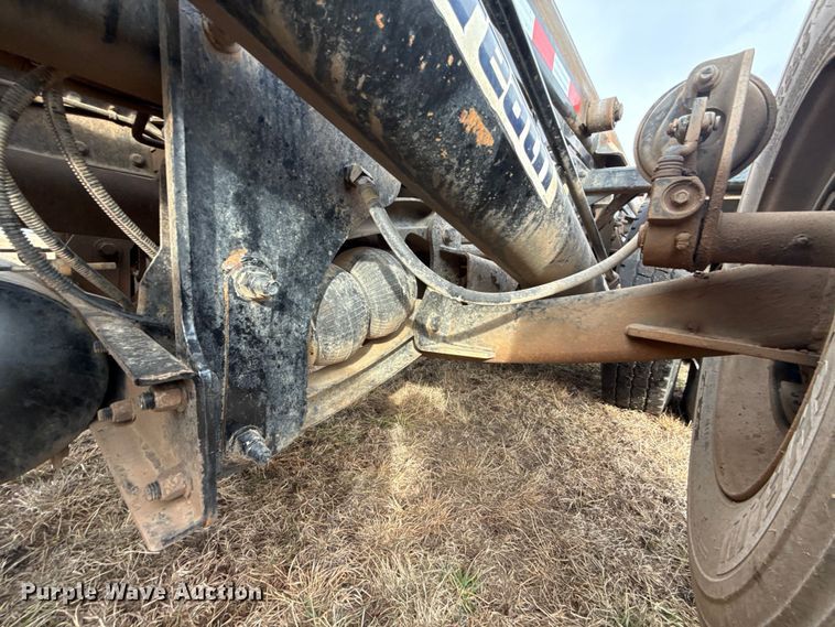 image for item ES5831 2020 Kenworth T880 roll-off container truck