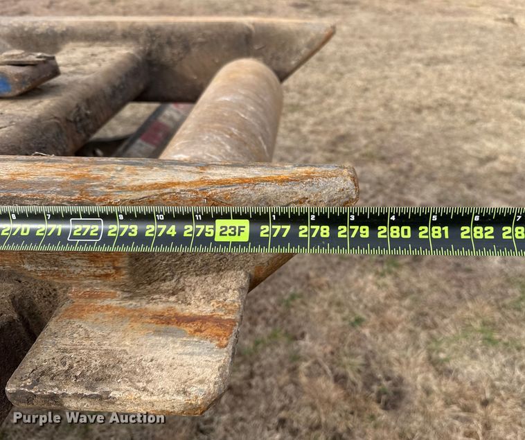 image for item ES5831 2020 Kenworth T880 roll-off container truck