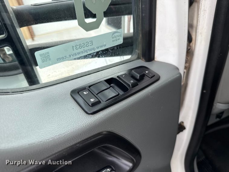 image for item ES5831 2020 Kenworth T880 roll-off container truck