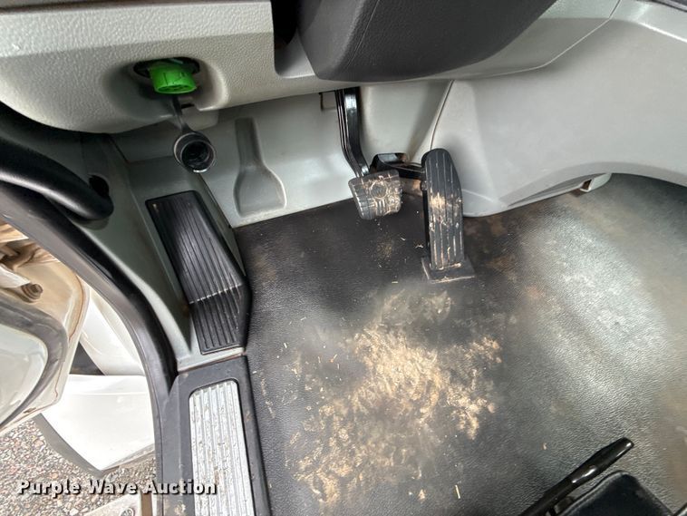 image for item ES5831 2020 Kenworth T880 roll-off container truck