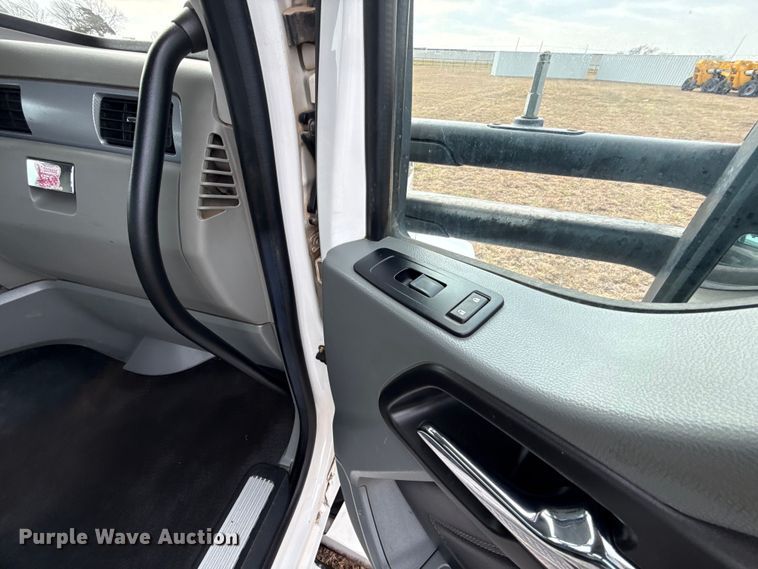 image for item ES5831 2020 Kenworth T880 roll-off container truck