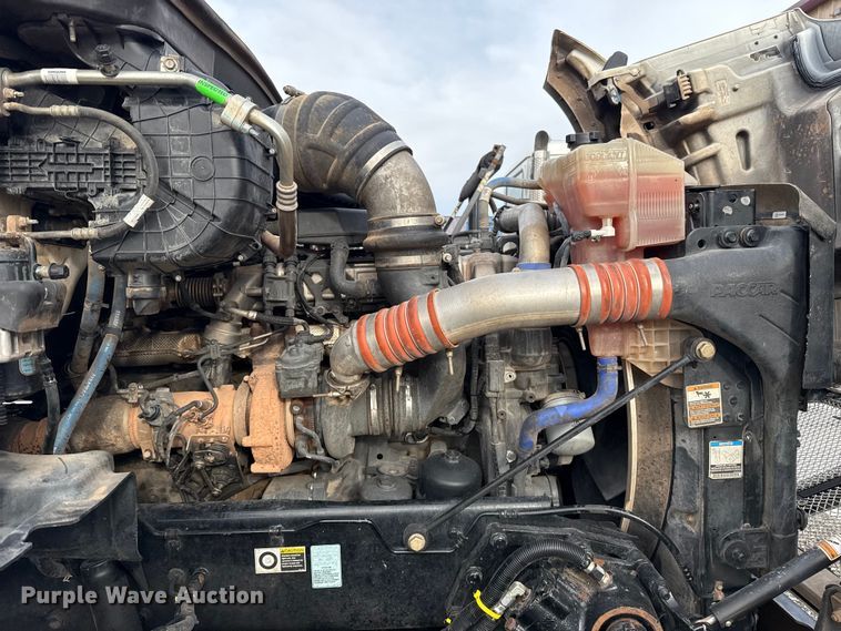 image for item ES5831 2020 Kenworth T880 roll-off container truck