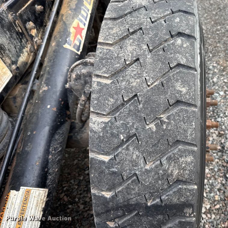 image for item ES5831 2020 Kenworth T880 roll-off container truck