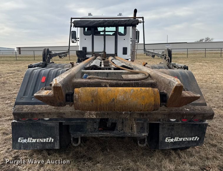 image for item ES5834 2019 Kenworth T880 roll-off container truck