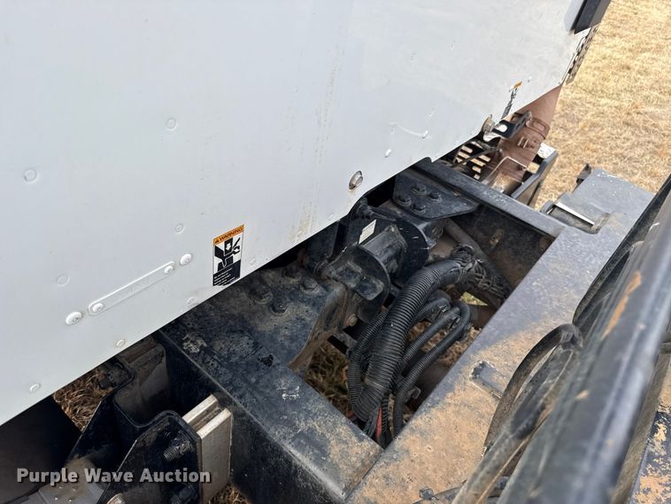 image for item ES5834 2019 Kenworth T880 roll-off container truck