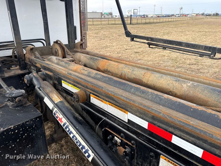 image for item ES5834 2019 Kenworth T880 roll-off container truck