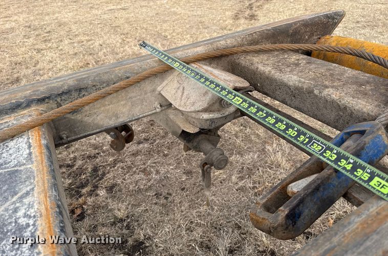 image for item ES5834 2019 Kenworth T880 roll-off container truck