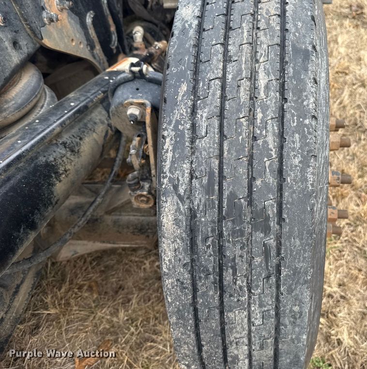 image for item ES5834 2019 Kenworth T880 roll-off container truck