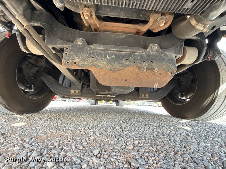 image for item ES5864 2021 Freightliner Cascadia 126 semi truck