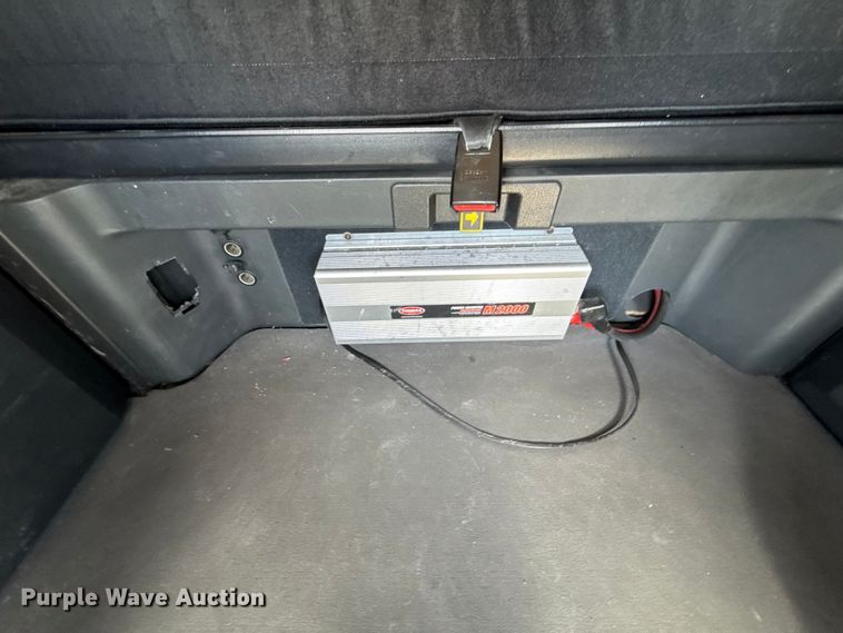 image for item ES5864 2021 Freightliner Cascadia 126 semi truck