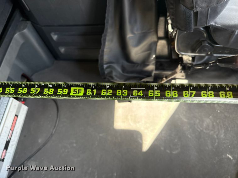 image for item ES5864 2021 Freightliner Cascadia 126 semi truck