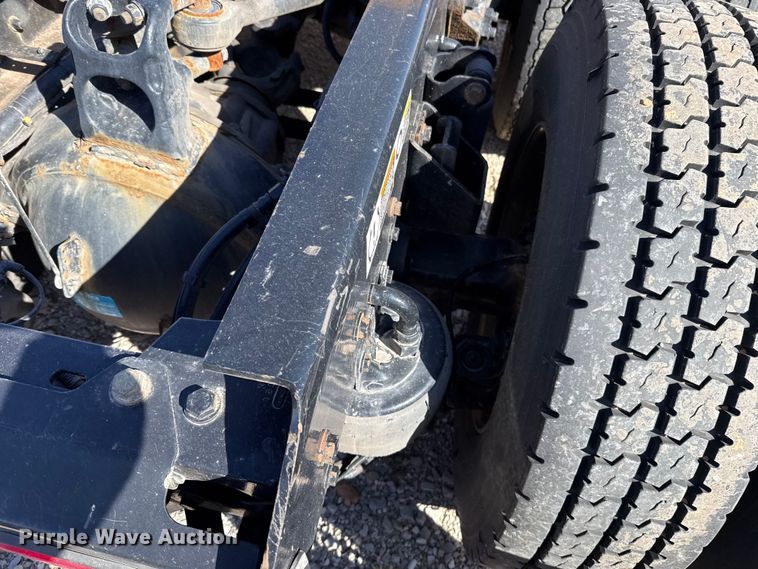 image for item ES5866 2021 Kenworth T680 semi truck