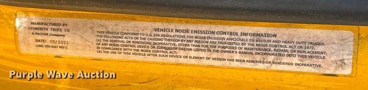 image for item ES5870 2022 Kenworth T680 semi truck