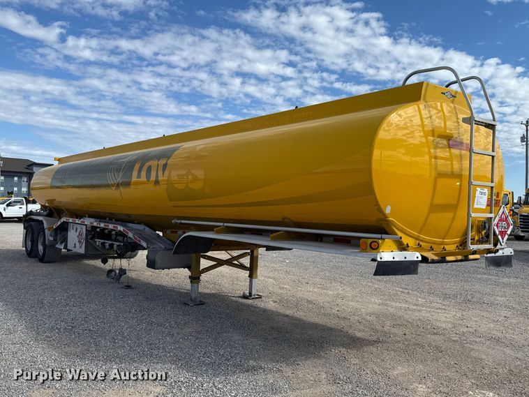 image for item ES5873 2010 Beall BAST-97-3-DC tank trailer