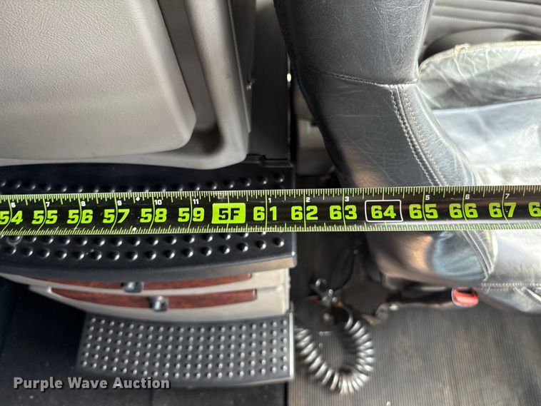 image for item ES5883 2006 Kenworth T2000 semi truck