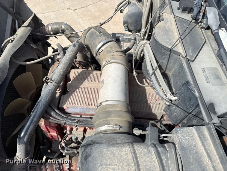 image for item ES5883 2006 Kenworth T2000 semi truck