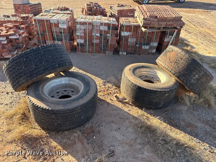 image for item ES5900 Wheels and tires