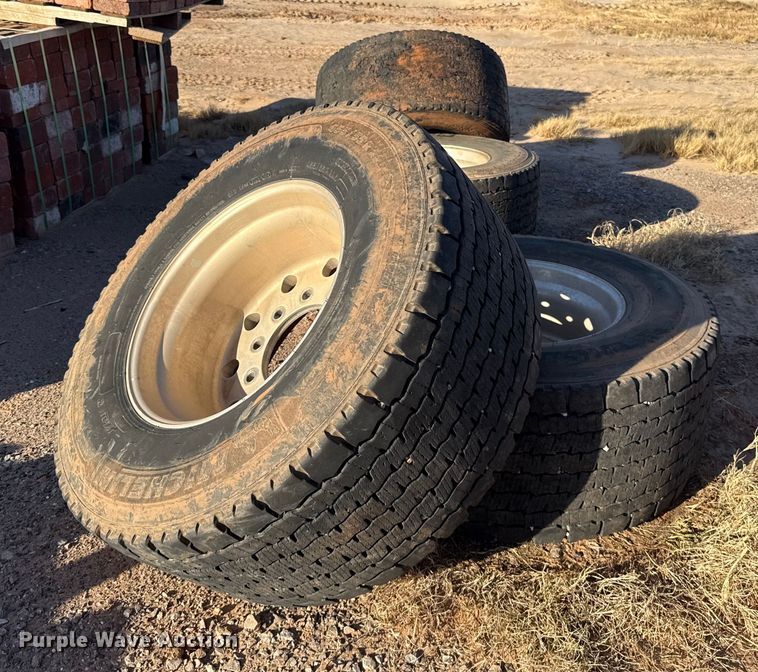 image for item ES5900 Wheels and tires