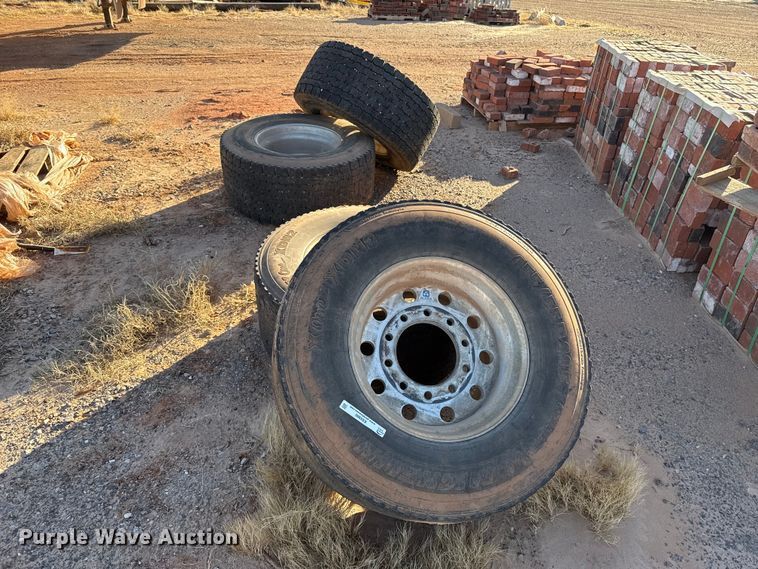 image for item ES5900 Wheels and tires