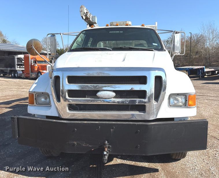 image for item ES8544 2008 Ford F650 Super Duty Crew Cab utility / service truck