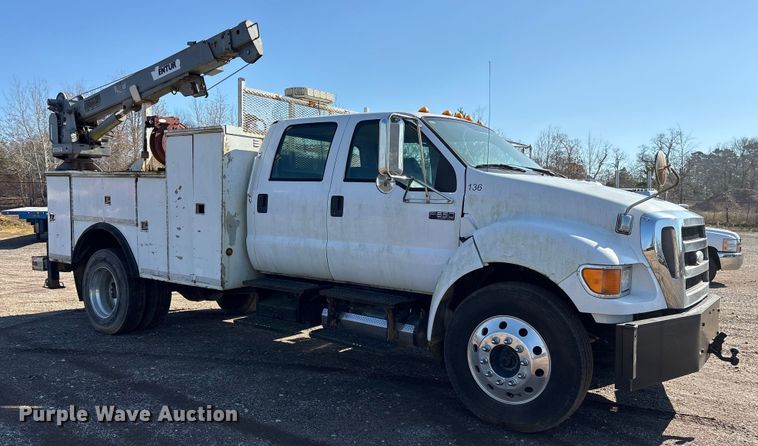 image for item ES8544 2008 Ford F650 Super Duty Crew Cab utility / service truck