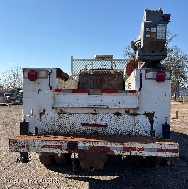 image for item ES8544 2008 Ford F650 Super Duty Crew Cab utility / service truck