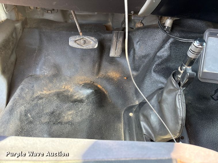 image for item ES8544 2008 Ford F650 Super Duty Crew Cab utility / service truck