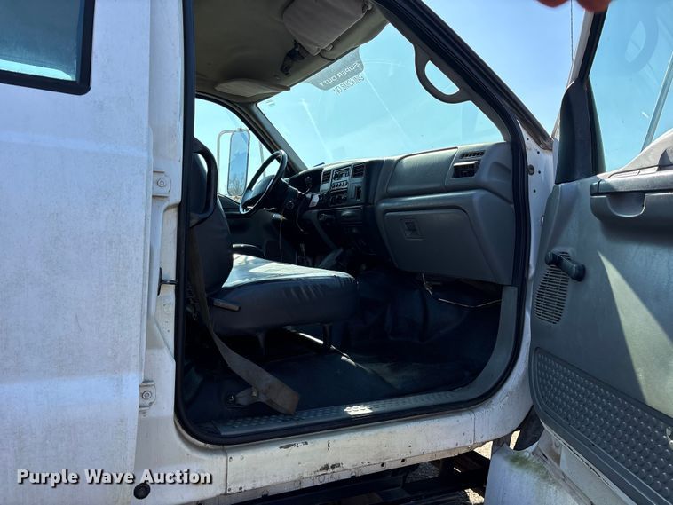 image for item ES8544 2008 Ford F650 Super Duty Crew Cab utility / service truck
