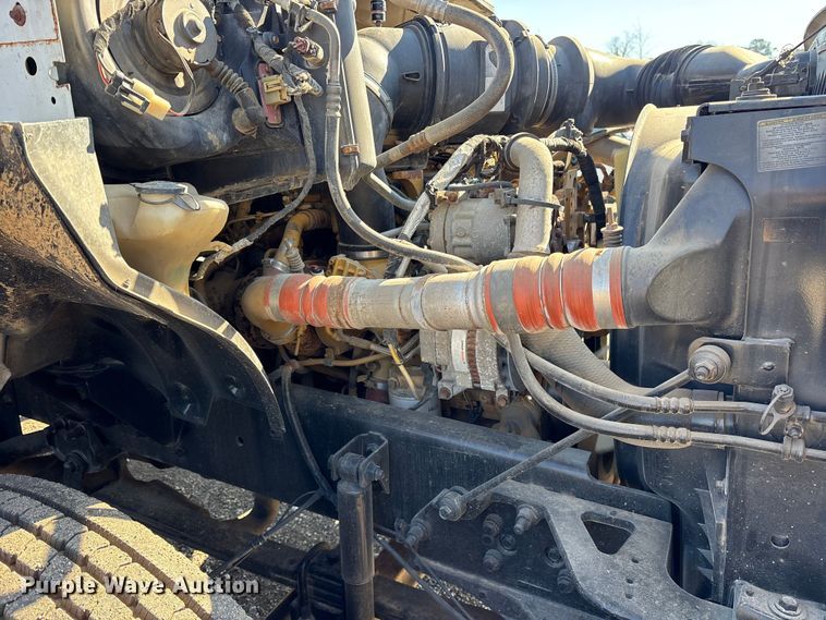 image for item ES8544 2008 Ford F650 Super Duty Crew Cab utility / service truck