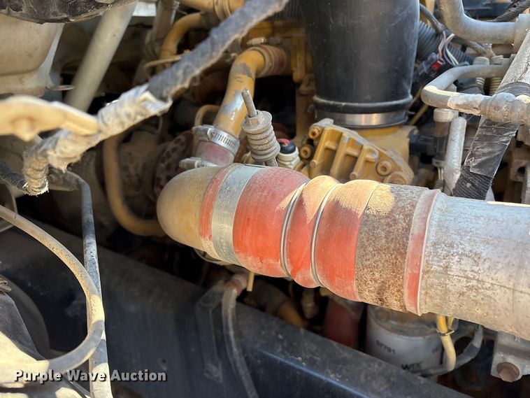 image for item ES8544 2008 Ford F650 Super Duty Crew Cab utility / service truck