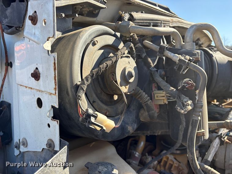 image for item ES8544 2008 Ford F650 Super Duty Crew Cab utility / service truck