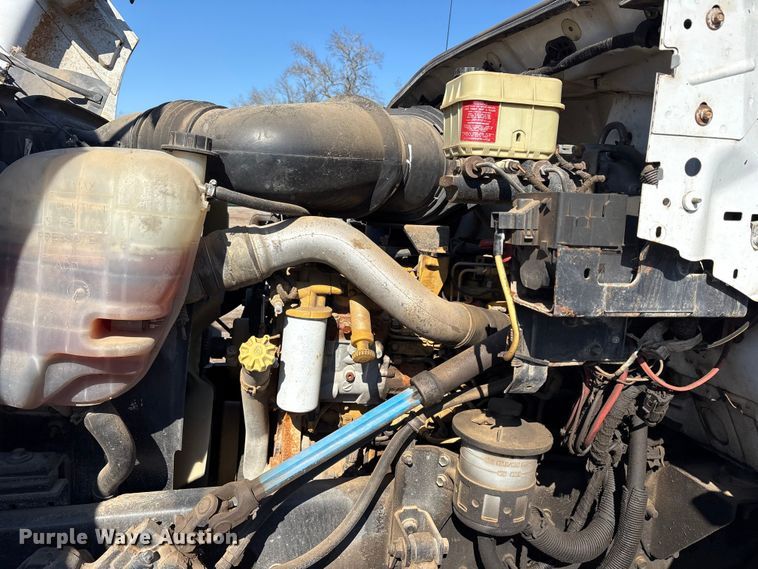 image for item ES8544 2008 Ford F650 Super Duty Crew Cab utility / service truck