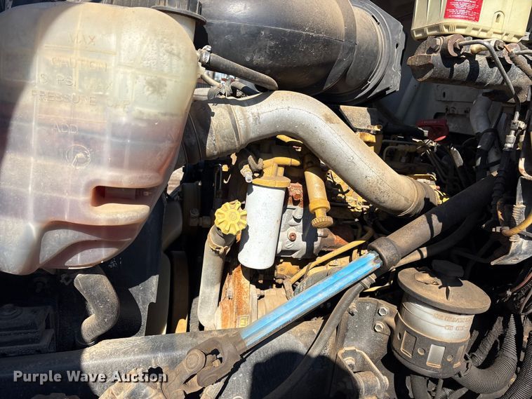 image for item ES8544 2008 Ford F650 Super Duty Crew Cab utility / service truck