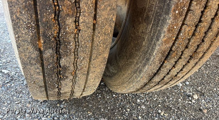 image for item ES8544 2008 Ford F650 Super Duty Crew Cab utility / service truck