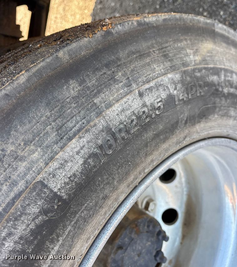 image for item ES8544 2008 Ford F650 Super Duty Crew Cab utility / service truck