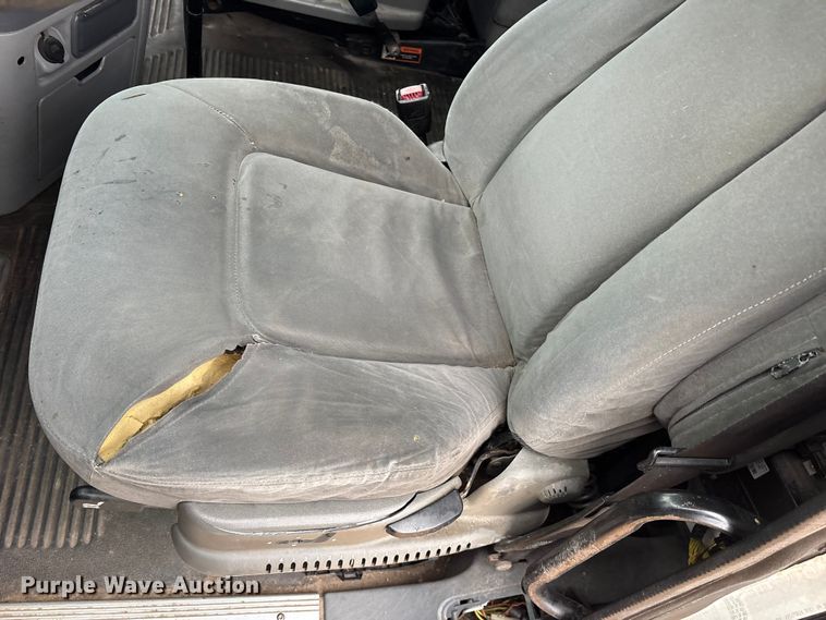 image for item ES8571 2006 Freightliner Columbia semi truck