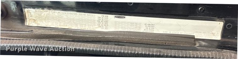 image for item ES8571 2006 Freightliner Columbia semi truck